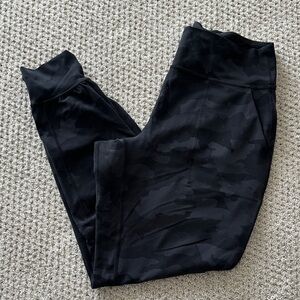 Lululemon align joggers | black camo | size 8